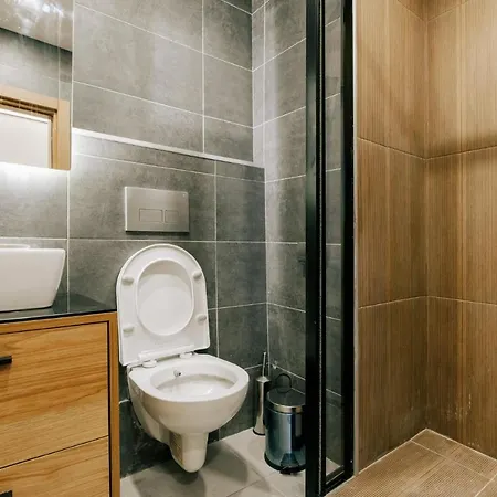 아파트 Flat W Jacuzzi 2 Min To Metro Near Marmara Park