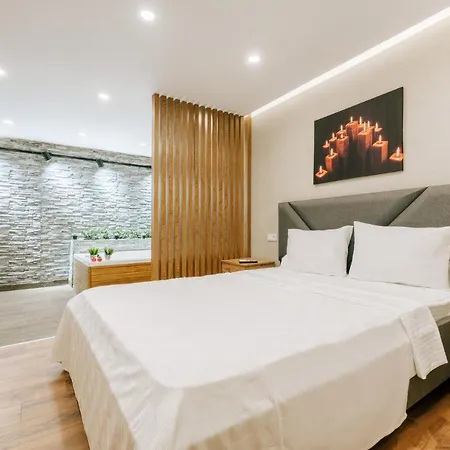 Flat W Jacuzzi 2 Min To Metro Near Marmara Park Apartament *