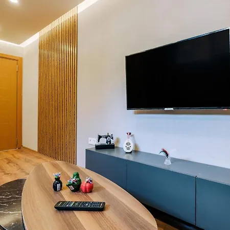 아파트 Flat W Jacuzzi 2 Min To Metro Near Marmara Park